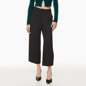 NWT Wilfred Effortless Crop